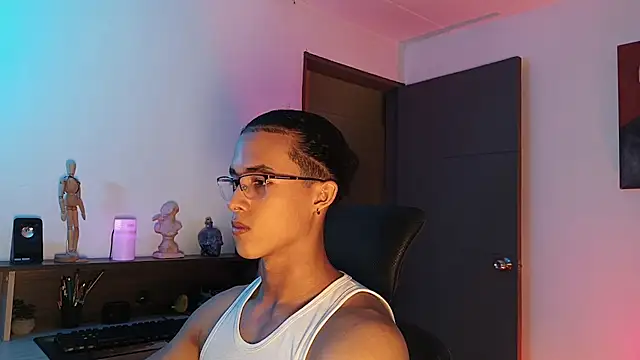 alejo x3 online show from 24, 9, 2025