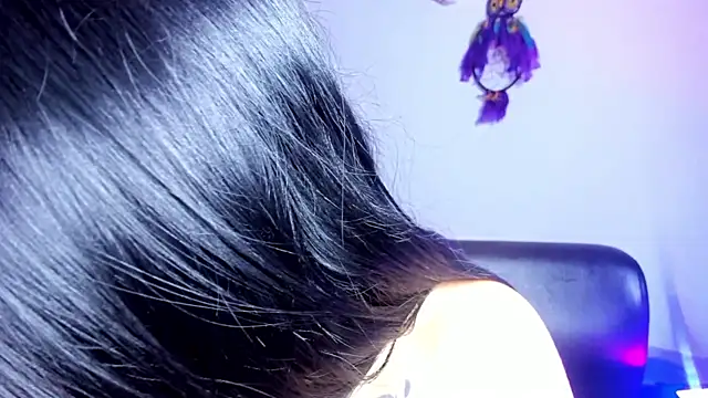 AilynRed online show from 9, 1, 2025