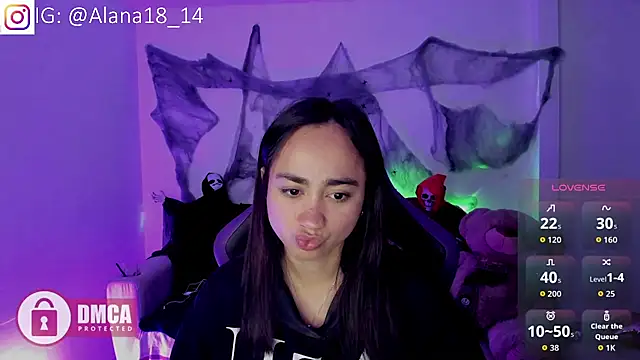 Snapshot of Alana_Pherson chatting on 29, 10, 2025 Alana Pherson online show from 29, 10, 2025