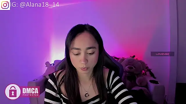 Snapshot of Alana_Pherson chatting on 8, 11, 2025 Alana Pherson online show from 8, 11, 2025