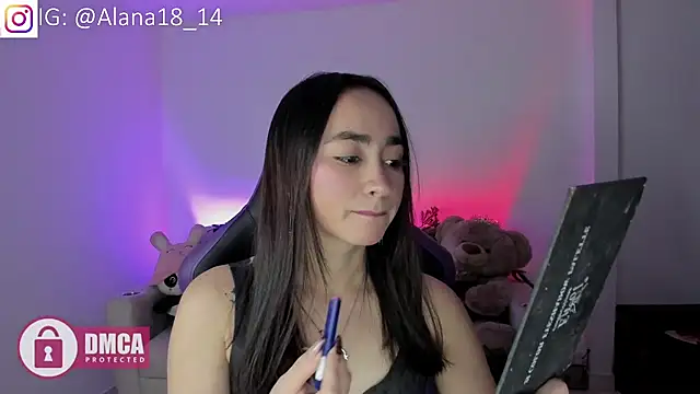 Snapshot of Alana_Pherson chatting on 23, 11, 2025 Alana Pherson online show from 23, 11, 2025