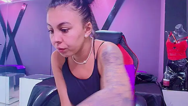 Snapshot of Juliet_Nasty chatting on 11, 2, 2025 Juliet Nasty online show from 11, 2, 2025