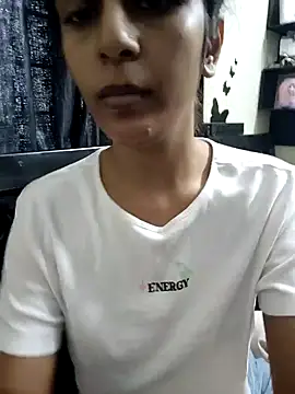 Snapshot of Leeeezzzz_roy chatting on 20, 12, 2024 Leeeezzzz roy online show from 20, 12, 2024