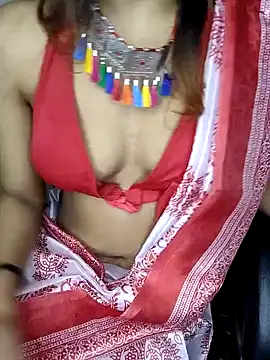 Snapshot of Leeeezzzz_roy chatting on 23, 11, 2025 Leeeezzzz roy online show from 23, 11, 2025