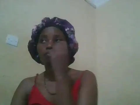 Snapshot of browny_yummy chatting on 14, 2, 2025 browny yummy online show from 14, 2, 2025