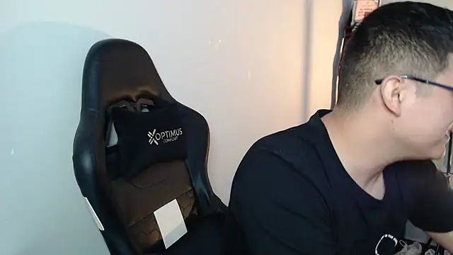 Plug Control online show from 12, 2, 2026