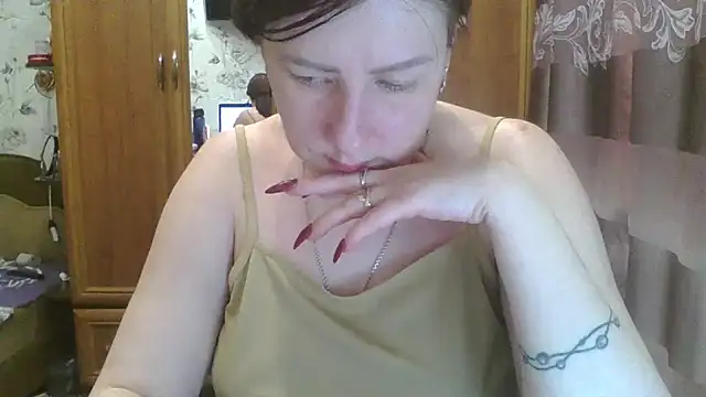 SophieNightAh online show from 5, 2, 2025