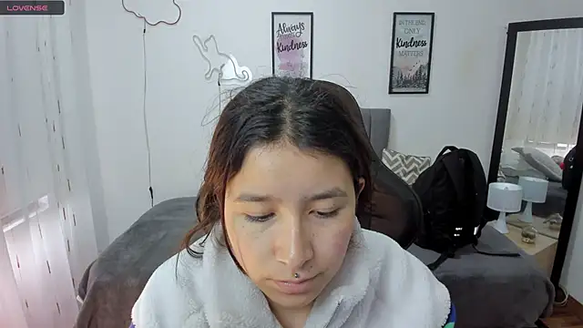 Amy joones online show from 22, 9, 2025