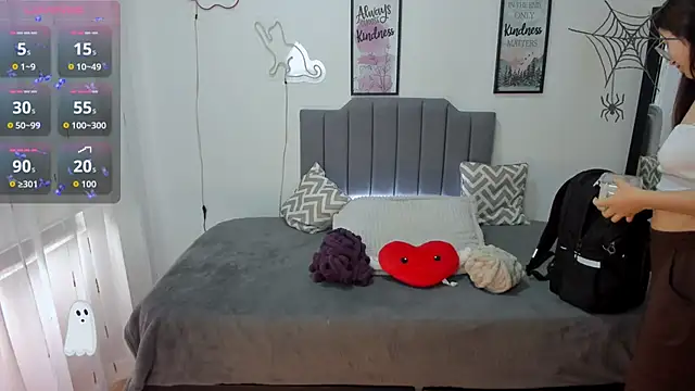 Amy joones online show from 20, 10, 2025