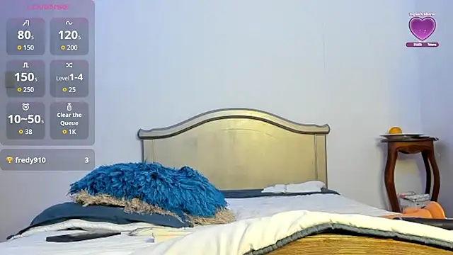 Snapshot of marlynmartinez chatting on 8, 11, 2025 marlynmartinez online show from 8, 11, 2025