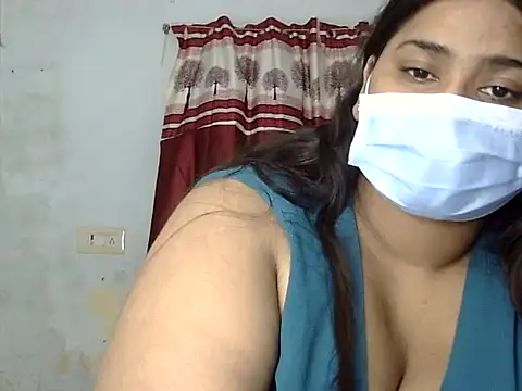 Snapshot of cutelady65 chatting on 5, 10, 2025 cutelady65 online show from 5, 10, 2025