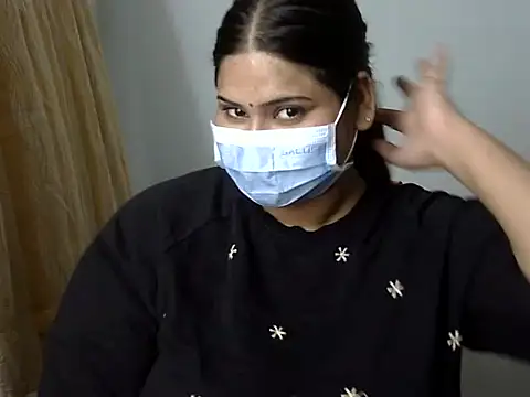 Snapshot of cutelady65 chatting on 23, 11, 2025 cutelady65 online show from 23, 11, 2025