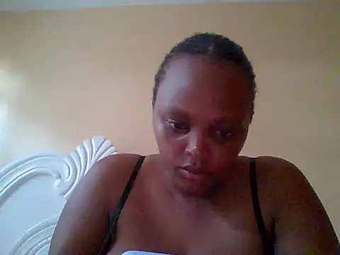 Snapshot of Sexxy-Shie chatting on 2, 12, 2025 Sexxy-Shie online show from 2, 12, 2025