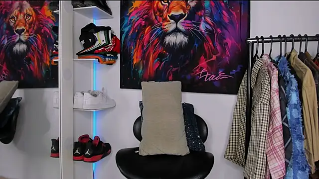 Snapshot of Pantera_black_21 chatting on 21, 11, 2025 Pantera black 21 online show from 21, 11, 2025