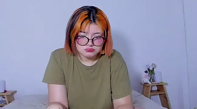 Snapshot of Gaby_Danna chatting on 5, 12, 2024 Gaby Danna online show from 5, 12, 2024