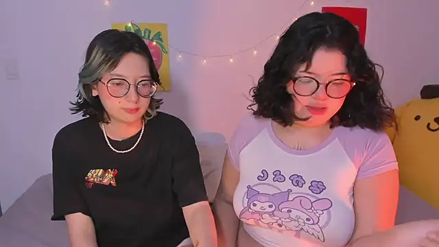 Snapshot of Gaby_Danna chatting on 9, 10, 2025 Gaby Danna online show from 9, 10, 2025