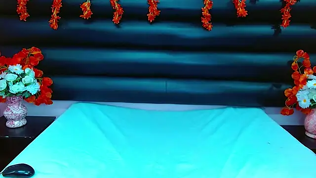 AlaSmith online show from 1, 2, 2025