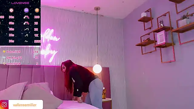 Snapshot of valeriee_millerr_ chatting on 9, 12, 2024 valeriee millerr online show from 9, 12, 2024