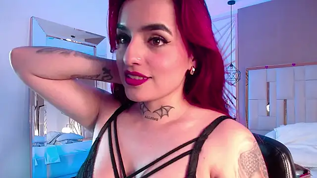 Snapshot of valeriee_millerr_ chatting on 4, 3, 2025 valeriee millerr online show from 4, 3, 2025