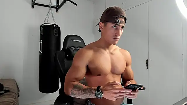 Snapshot of dan01_ chatting on 3, 11, 2025 dan01 online show from 3, 11, 2025