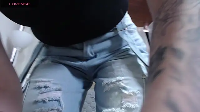 Snapshot of Eda_Bonne chatting on 19, 2, 2025 Eda Bonne online show from 19, 2, 2025