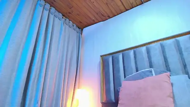 Eda Bonne online show from 6, 4, 2026