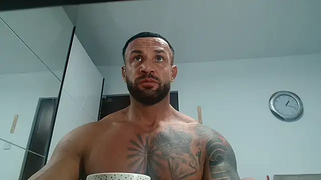 Magnificmuscles89 online show from 12, 3, 2026