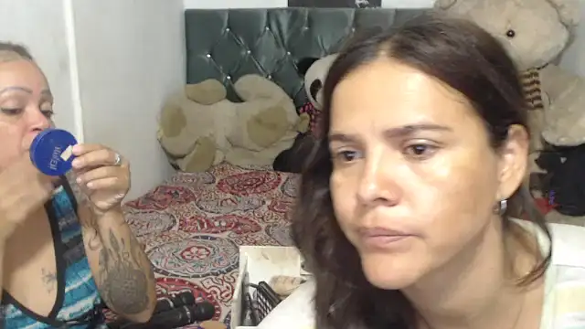 manzanahot9 online show from 7, 2, 2025