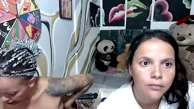 manzanahot9 online show from 7, 10, 2025