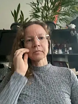 AnnikaRose online show from 18, 11, 2025