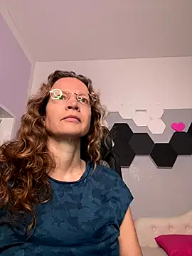 AnnikaRose online show from 23, 12, 2025