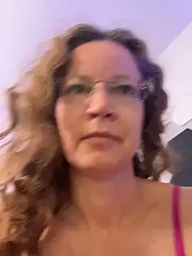 Snapshot of AnnikaRose chatting on 19, 6, 2026 AnnikaRose online show from 19, 6, 2026