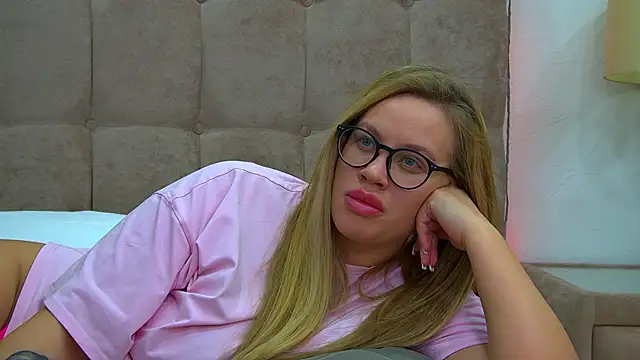 MariaNeumann online show from 18, 1, 2025