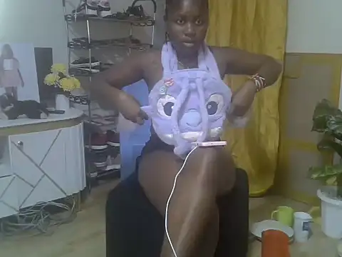 Snapshot of sweet_vine chatting on 20, 7, 2026 sweet vine online show from 20, 7, 2026