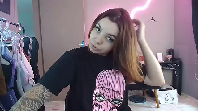 Snapshot of HotRuiva chatting on 24, 12, 2024 HotRuiva online show from 24, 12, 2024