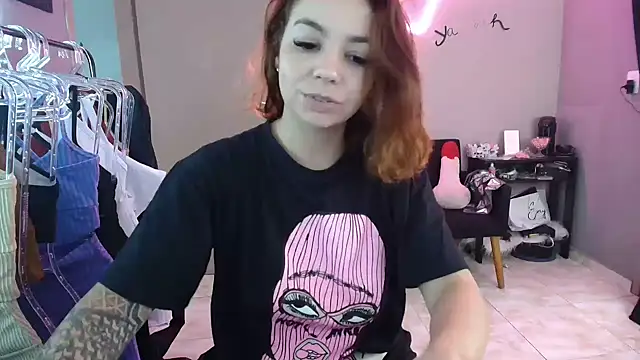 Snapshot of HotRuiva chatting on 30, 12, 2024 HotRuiva online show from 30, 12, 2024