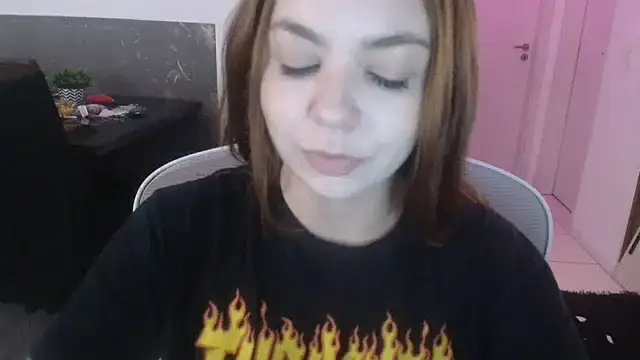 Snapshot of HotRuiva chatting on 12, 10, 2025 HotRuiva online show from 12, 10, 2025