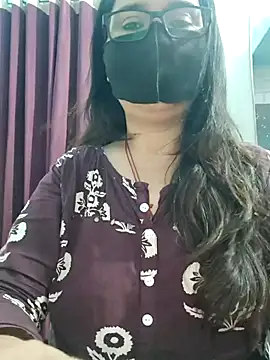 Snapshot of Aishwaryaa_69 chatting on 7, 6, 2026 Aishwaryaa 69 online show from 7, 6, 2026