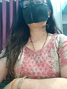 Snapshot of Aishwaryaa_69 chatting on 26, 6, 2026 Aishwaryaa 69 online show from 26, 6, 2026