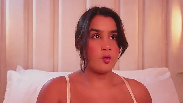 Snapshot of bonniekim_ chatting on 20, 10, 2025 bonniekim online show from 20, 10, 2025