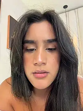 Snapshot of bonniekim_ chatting on 4, 11, 2025 bonniekim online show from 4, 11, 2025