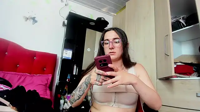 Sweet-Suck69 online show from 22, 9, 2025