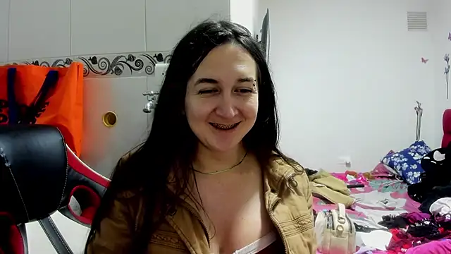 Sweet-Suck69 online show from 29, 5, 2026