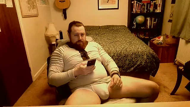 Snapshot of Hairy_Guy30 chatting on 16, 1, 2025 Hairy Guy30 online show from 16, 1, 2025