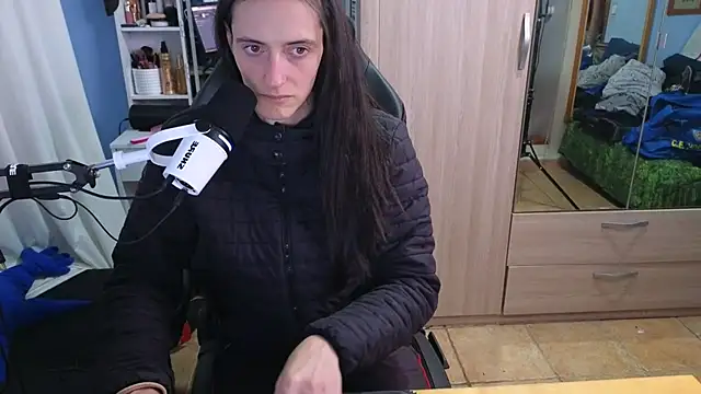 Snapshot of MemiKouki chatting on 16, 1, 2025 MemiKouki online show from 16, 1, 2025