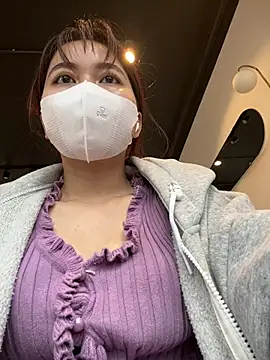 Snapshot of Lami_Mi chatting on 6, 3, 2025 Lami Mi online show from 6, 3, 2025