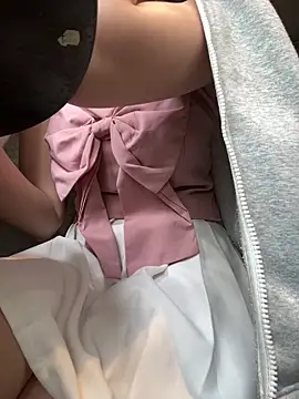 Snapshot of Lami_Mi chatting on 8, 3, 2025 Lami Mi online show from 8, 3, 2025