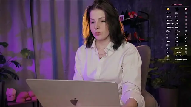 AnnaTrueno online show from 18, 7, 2026
