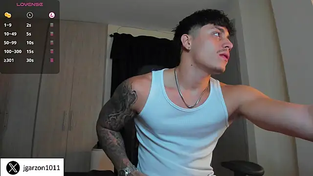 Snapshot of _joansoto chatting on 8, 2, 2025  joansoto online show from 8, 2, 2025