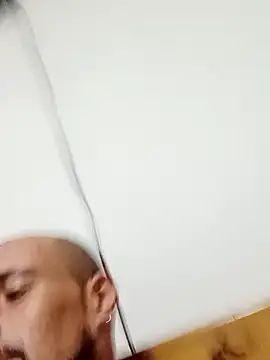 Snapshot of fire_menxxx001 chatting on 4, 1, 2025 fire menxxx001 online show from 4, 1, 2025